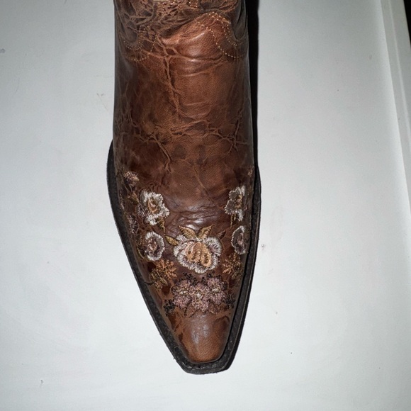 Cavender's Embroidered Western Brown Heeled Boots Size 8 EUC - Picture 3 of 15